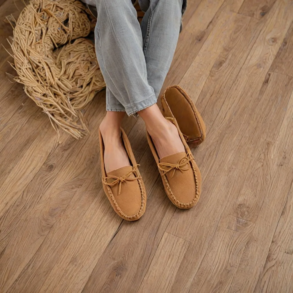Jak nosić mokasyny damskie?